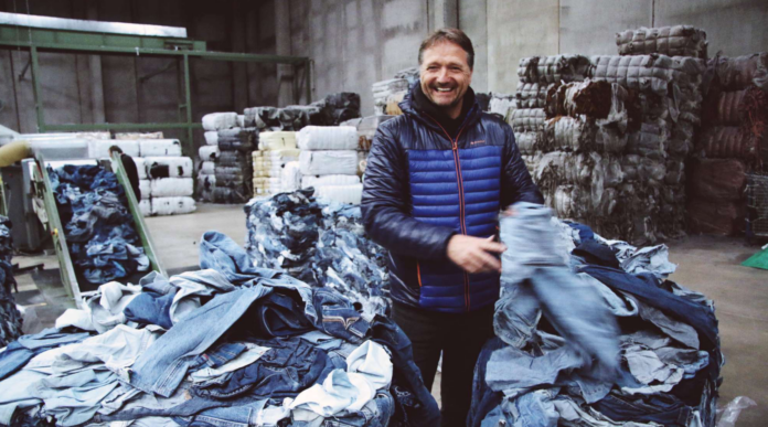 Hergebruik van jeans bij MUD Jeans